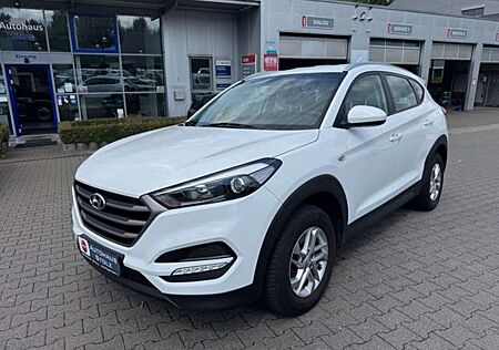 Hyundai Tucson blue Classic 2WD SHZ Alarm Rückfahrkam. Temp Tel.-