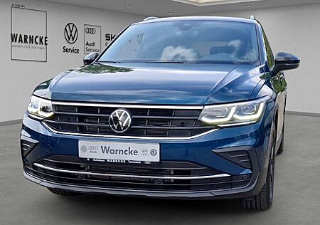 VW Tiguan Volkswagen 2.0 TDI Life Move MATRIX ACC AHK NAV LM PDC RFK SH