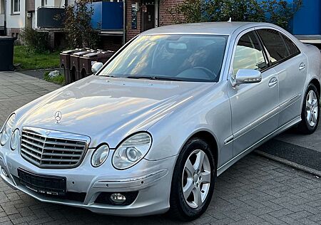 Mercedes-Benz E 350 AUTOMATIK FACELIFT *2.HAND-NAVI-SHZ*