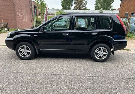 Nissan X-Trail Diesel 2.2 dCi 4x2 .AHK.TÜV