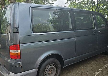 VW T5 Shuttle Volkswagen Shuttle lang