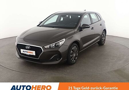 Hyundai i30 1.4 MPI Trend*NAVI*TEMPO*CAM*PDC*SHZ*