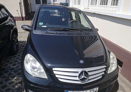 Mercedes-Benz B 170
