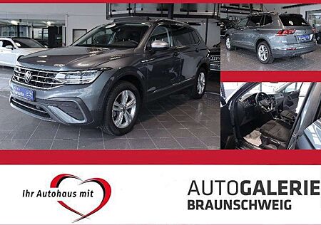 VW Tiguan Allspace Volkswagen 2.0 TDI Life *7-SITZE*PANO*AHK*
