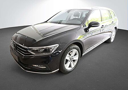 VW Passat Volkswagen Var 2.0 TDI Automatik Elegance PanoD MatrixLED ...