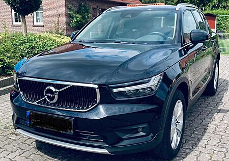 Volvo XC 40 XC40 Momentum Pro Autom. AHK Kamera elektr. Heckklappe