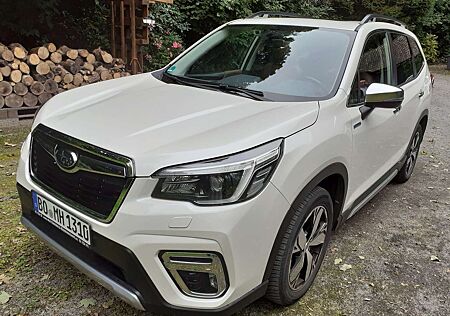 Subaru Forester 2.0ie Lineartronic Platinum