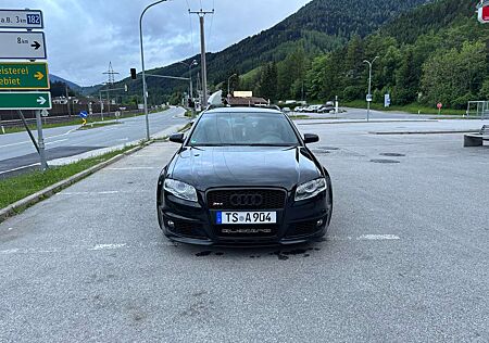 Audi RS4 Avant 4,2 V8 quattro