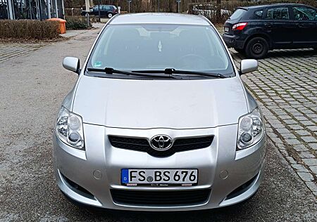 Toyota Auris 1.33 VVT-i Life
