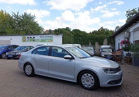 Volkswagen Jetta VI 1,4 TSI, EU5, AHK, voll fahrbereit !!