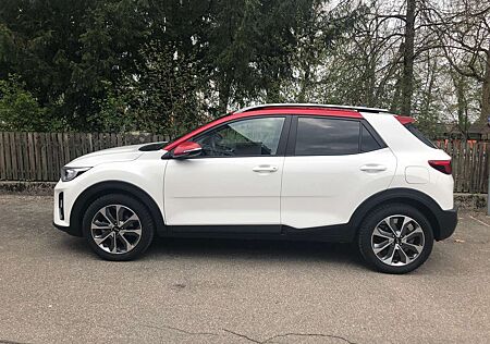 Kia Stonic 1.0T 120 Kombilimousine