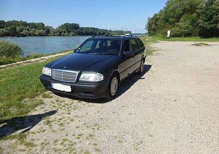 Mercedes-Benz C 180 C-Klasse+T+Classic