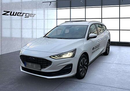 Ford Focus Turnier Titanium Pano iACC Kamera Navi PDC