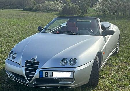 Alfa Romeo Spider 2.0 JTS Medio, klima , mech. Verdeck