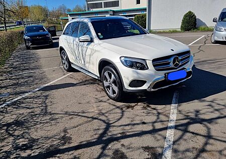 Mercedes-Benz GLC 300 9G voll STD Pano neue TÜV neue Inspektion