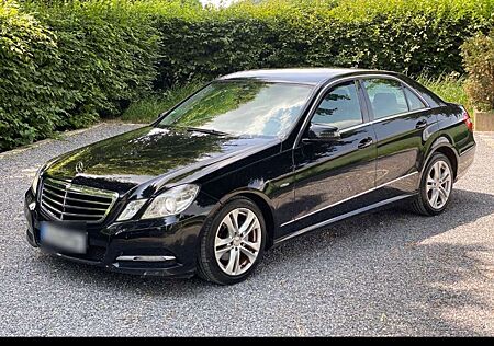 Mercedes-Benz E 200 CDI DPF BlueEFFICIENCY 7G-TRONIC