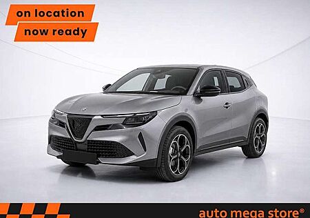 Alfa Romeo Junior Elettrica 54 kWh ACC/LED/PDC/Carplay