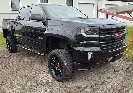 Chevrolet Silverado 4x4, Volleder, LED, AHK, Dachfenster, Lift 7-10",