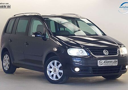 VW Touran Volkswagen 2.0TDI 140PS DSG Highline Leder SHZ Klima