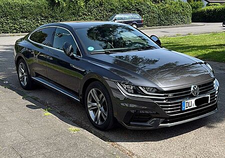 VW Arteon Volkswagen R-Line 2.0 TSI