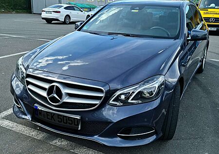 Mercedes-Benz E 220 E-Klasse Diesel BlueTEC BlueEFFICIENCY Edition 9G-