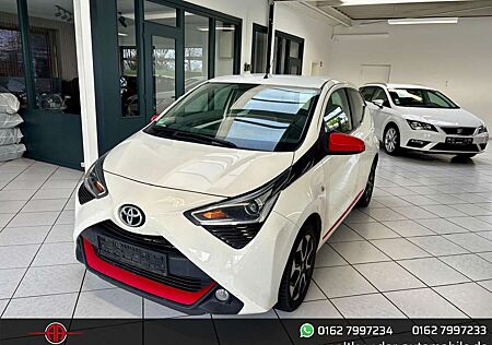 Toyota Aygo x-play Team D *Andr/CarPl*Kamera*Klima*Alu