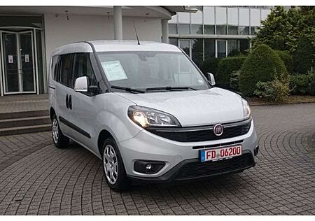 Fiat Doblo 1,6 Multijet SX Tempomat Rückfahrkamera