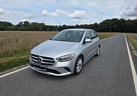 Mercedes-Benz B 180 Progressive