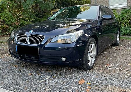 BMW 523i 523