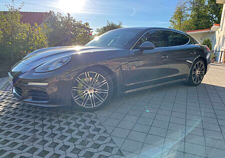 Porsche Panamera S E-Hybrid