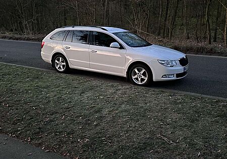 Skoda Superb Combi 1.8 TSI Elegance