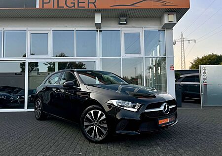 Mercedes-Benz A 250 A250e Pano*Ambiente*Teilleder