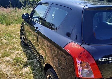 Suzuki Swift Fließheck 3-Türer 1.3 Classic