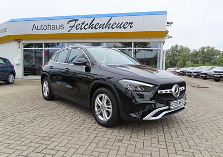 Mercedes-Benz GLA 180 7G-Aut. m. NAVI+LED+RFK+SHZ+TEMP+ALU