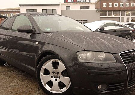 Audi A3 2.0 FSI/19 Z/Sportfahrwerk/Sportauspuff/Xenon