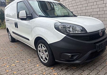 Fiat Doblo gebraucht kaufen Fiat Doblo SX Maxi Kasten Navi/PDC/Kamera/Tempomat