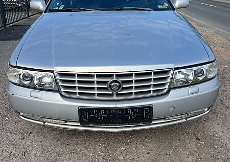 Cadillac STS