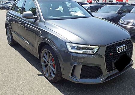 Audi RS Q3 quattro performance 1.Hand/Pano