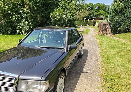 Mercedes-Benz 190 D 2.5 Turbodiesel Sportline