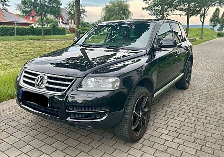 VW Touareg Volkswagen 3.0 V6 TDI DPF Automatik