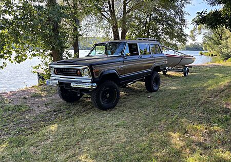 Jeep Wagoneer Linited