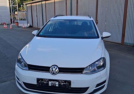 VW Golf Variant Volkswagen Trendline BMT