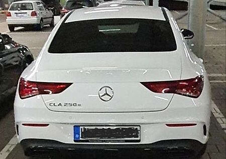Mercedes-Benz CLA 250