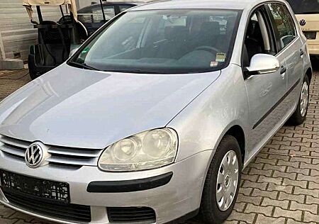 VW Golf Volkswagen Trendline