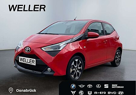 Toyota Aygo x-play Team D *CarPlay*Kamera*DAB*PDC*LMF*
