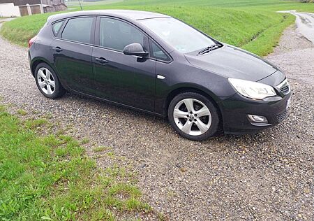 Opel Astra 1.3 CDTI DPF ecoFLEX Design Edition