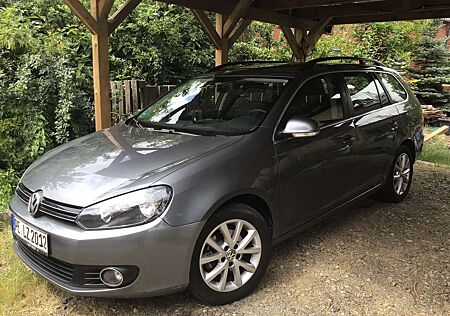 VW Golf Variant Volkswagen 1.6 TDI DPF Comfortline