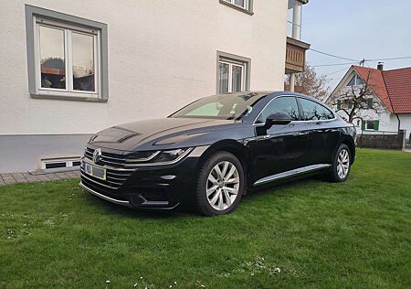 VW Arteon Volkswagen Diesel 2.0 TDI SCR R-Line