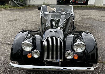 Morgan Plus 8