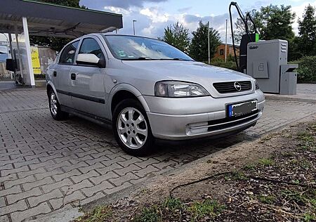 Opel Astra 1.6 Edition 100